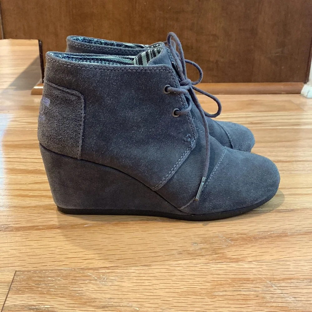 Toms size 6.5 wedge - Picture 1 of 5